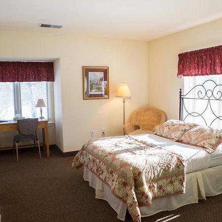 Conference Center Hotel At Valley Forge Oaks Εξωτερικό φωτογραφία